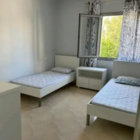 Lux Cipaj * Vlorë